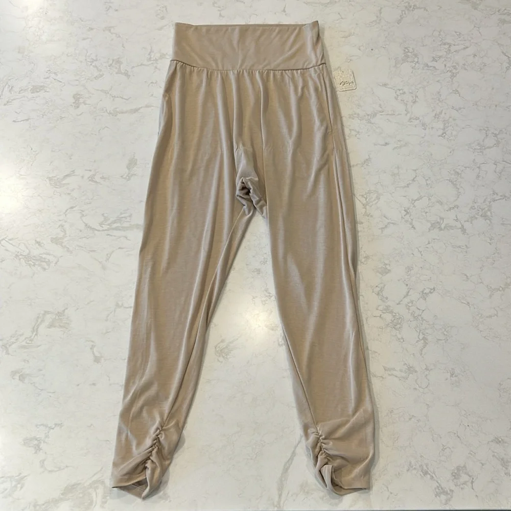 Free People Movement Echo Harem Pant Clay Small NWT
